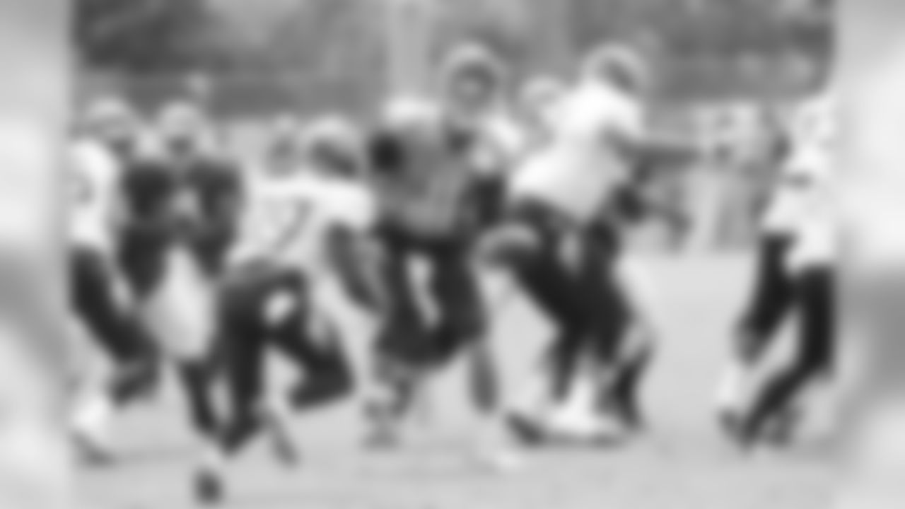 titans-bucs-practice-180815c43890