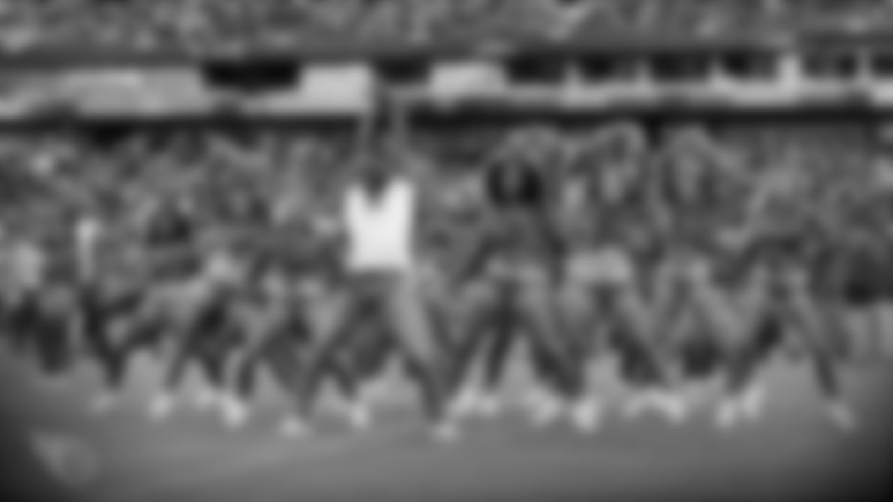 NASHVILLE, TN - NOVEMBER 24, 2019 - Cheerleaders excite the crowd with a routine during the game between the Tennessee Titans and the Jacksonville Jaguars at Nissan Stadium in Nashville, TN. Photo By Danny Parker/Tennessee Titans