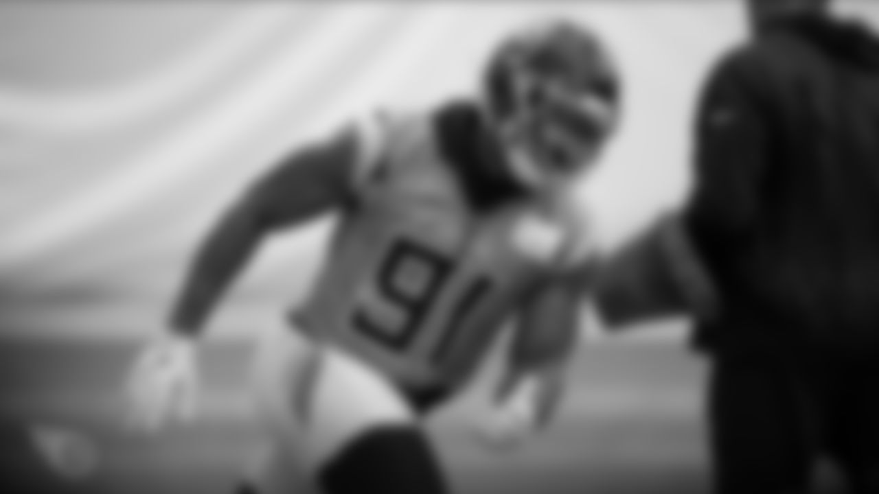 NASHVILLE, TN - NOVEMBER 22, 2019 - Outside linebacker Cameron Wake #91 of the Tennessee Titans during practice in the bubble at Saint Thomas Sports Park in Nashville, TN. Photo By Donald Page/Tennessee Titans