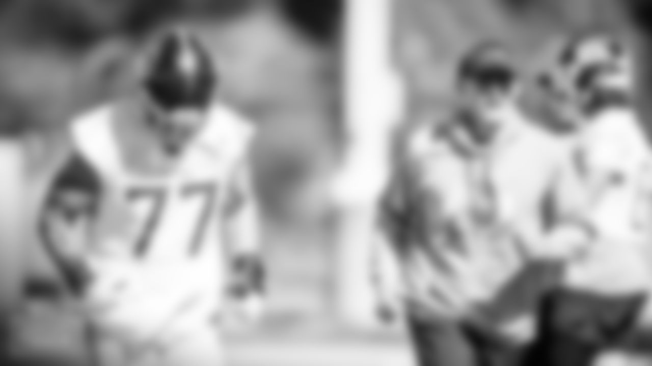 Assistant Offensive Line Coach Mike Sullivan of the Tennessee Titans during practice at Saint Thomas Sports Park on OCTOBER 27, 2021 in Nashville, TN. Photo By Donald Page/Tennessee Titans