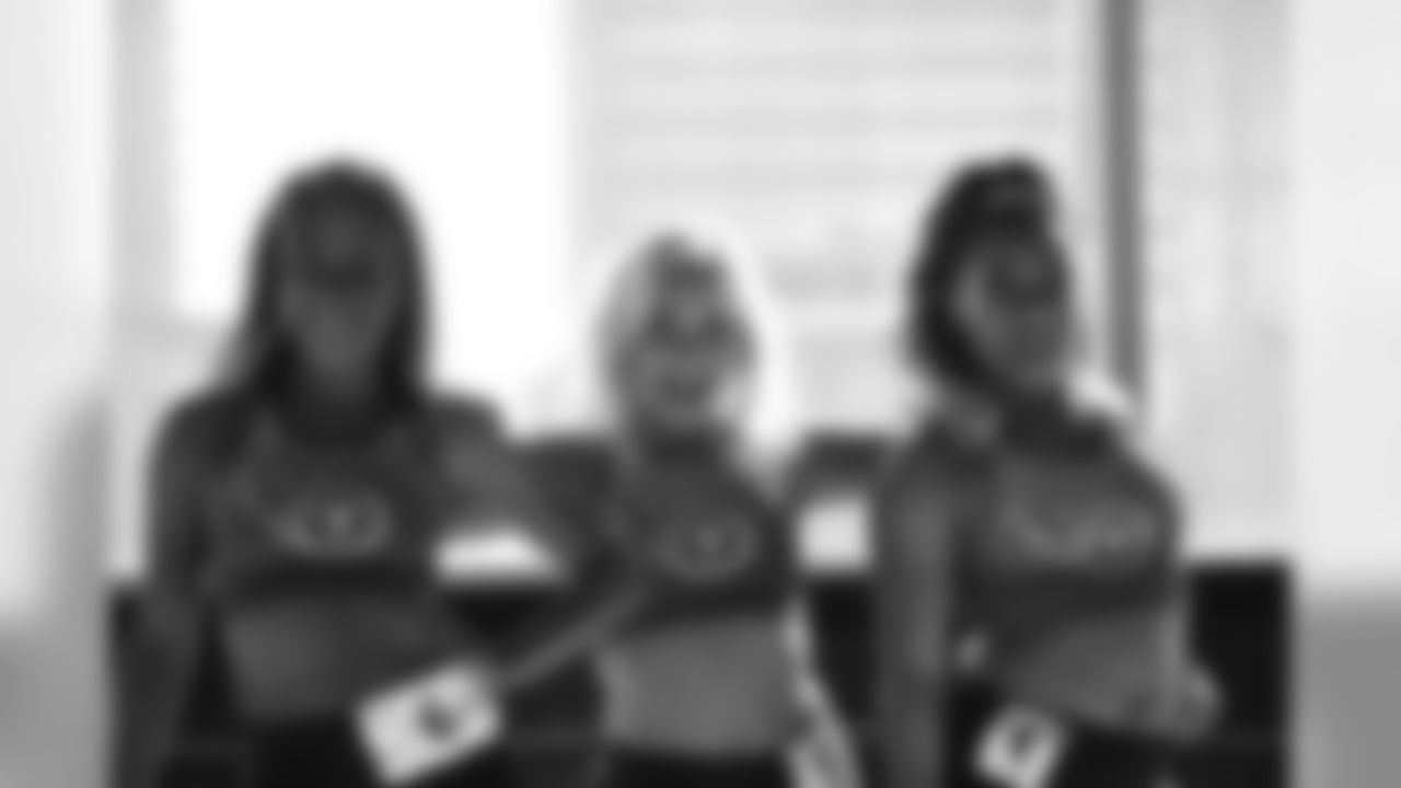 190519-cheer-team74305