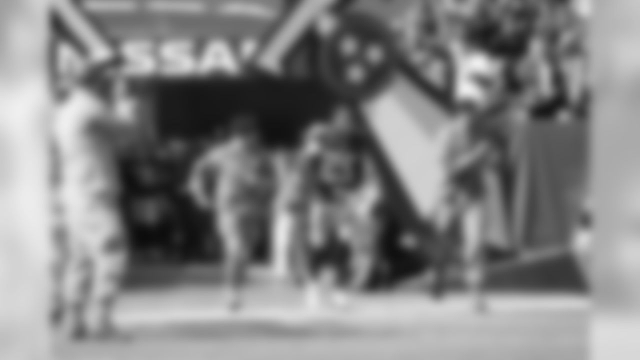 military2018titans60556