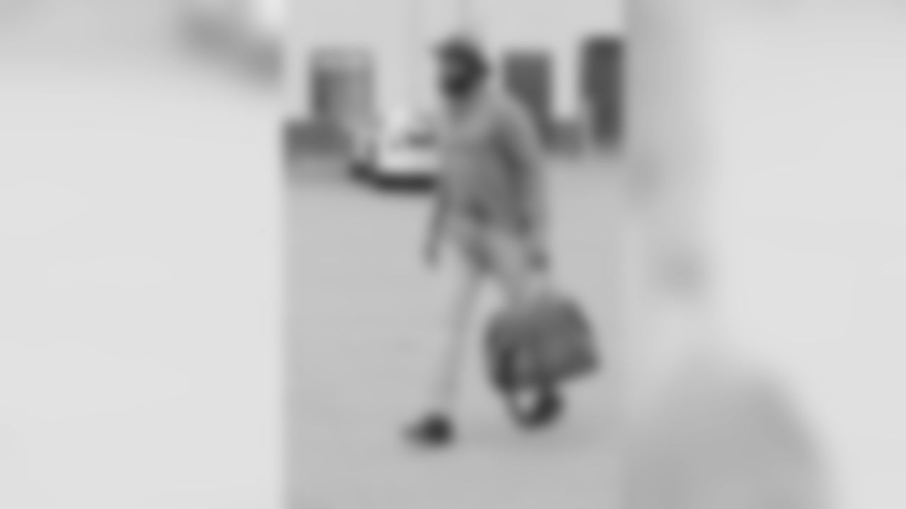 travel_steelers_201845051