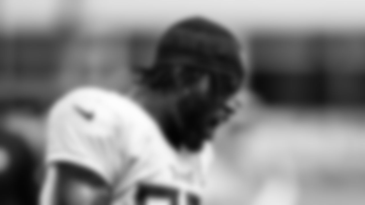 Tight end Chig Okonkwo #85 of the Tennessee Titans during practice at the Ascension Saint Thomas Sports Park on September 6, 2023 in Nashville, TN. Photo By Donald Page/Tennessee Titans