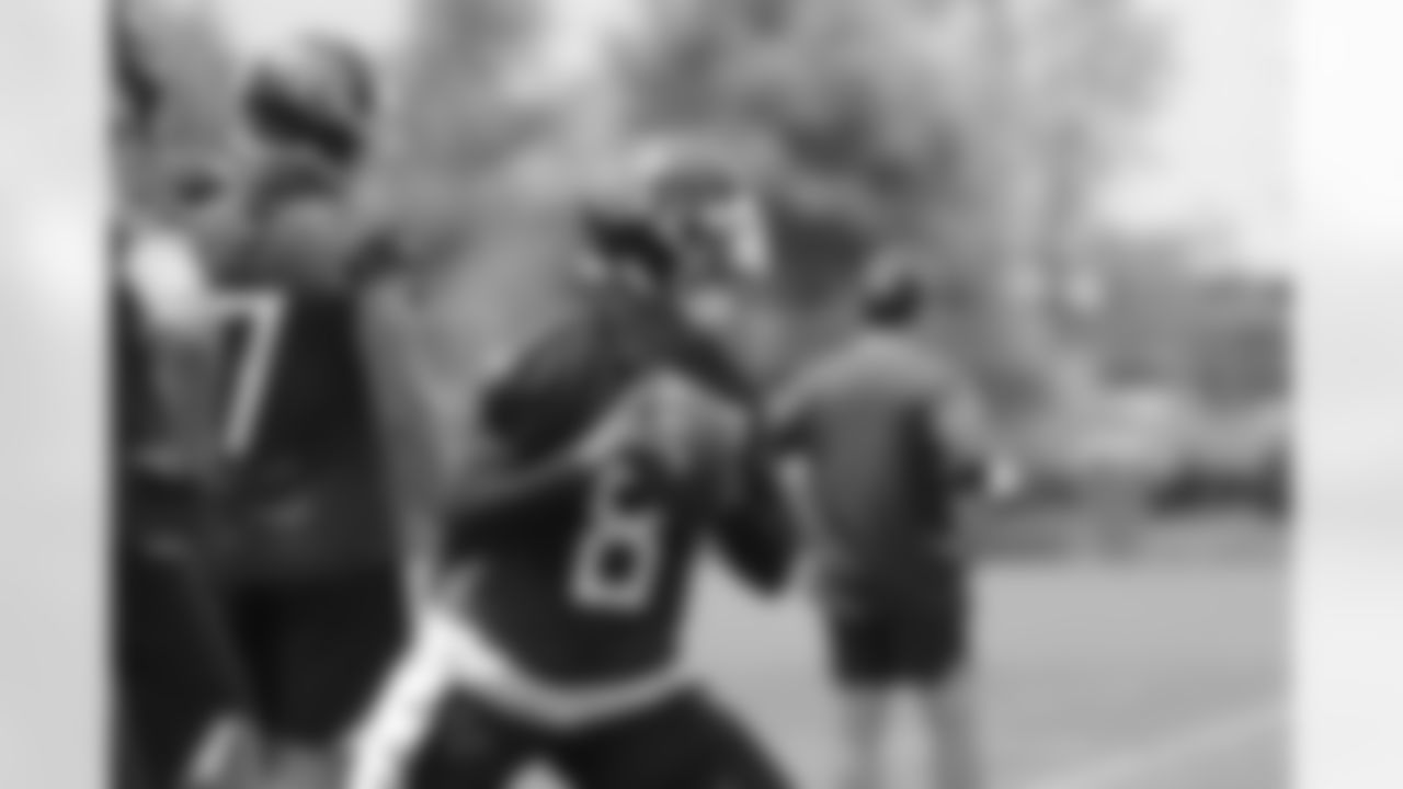 minicamp06121836389