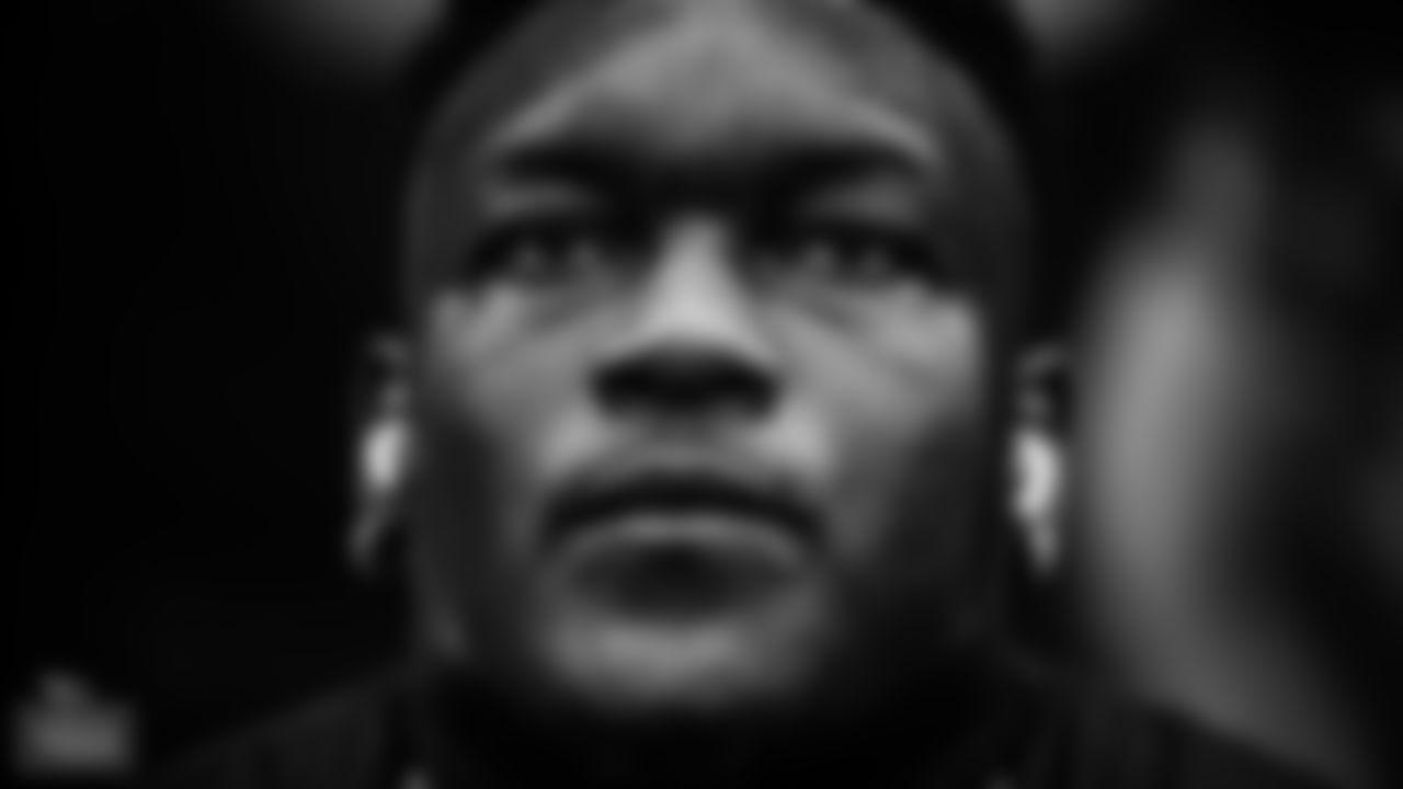 Defensive tackle Naquan Jones #90 of the Tennessee Titans before the game between the Tennessee Titans and the Houston Texans at NRG Stadium on October 30, 2022 in Houston, TX. Photo By Cameron Faulkner/Tennessee Titans