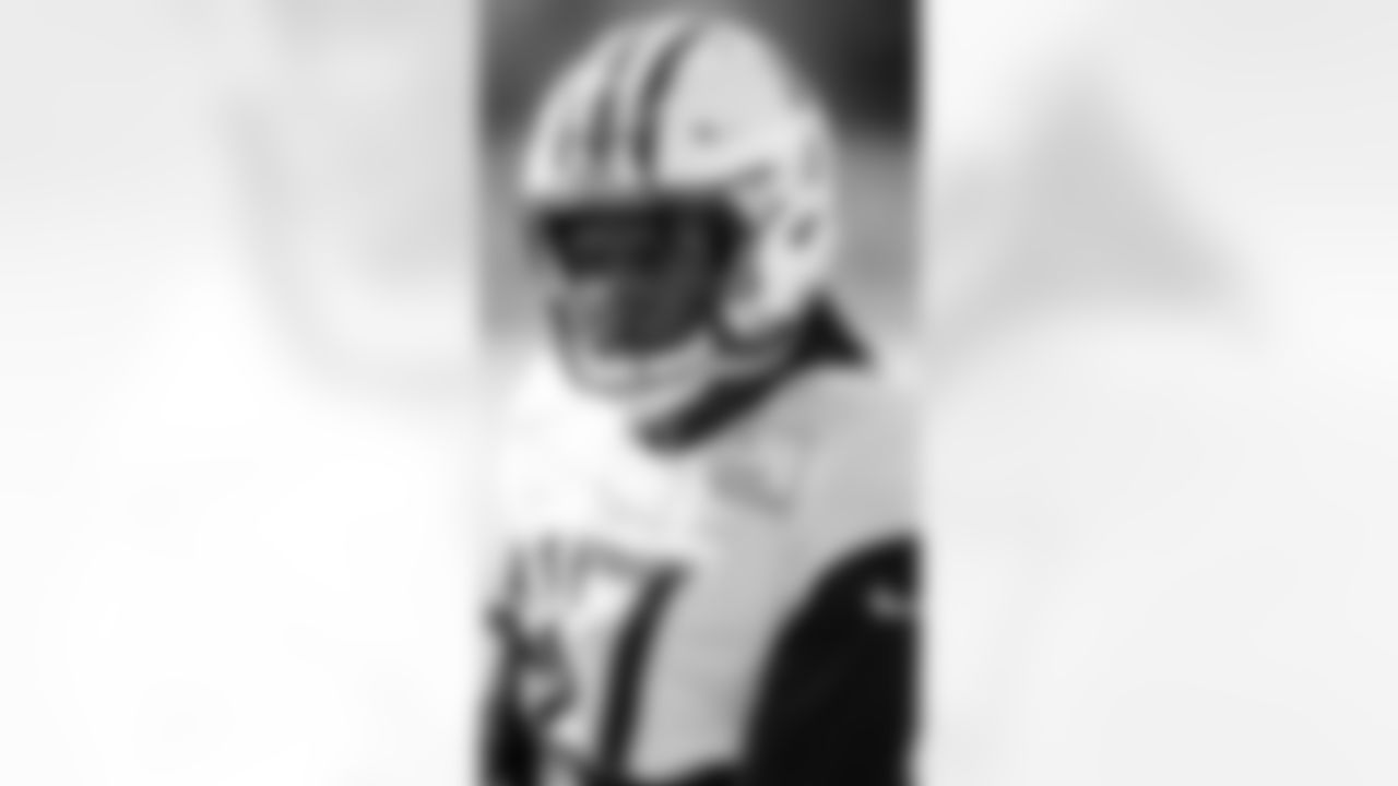 Wide receiver DeAndre Hopkins #10 of the Tennessee Titans during practice at the Ascension Saint Thomas Sports Park on October 25, 2023 in Nashville, TN. Photo By Donald Page/Tennessee Titans