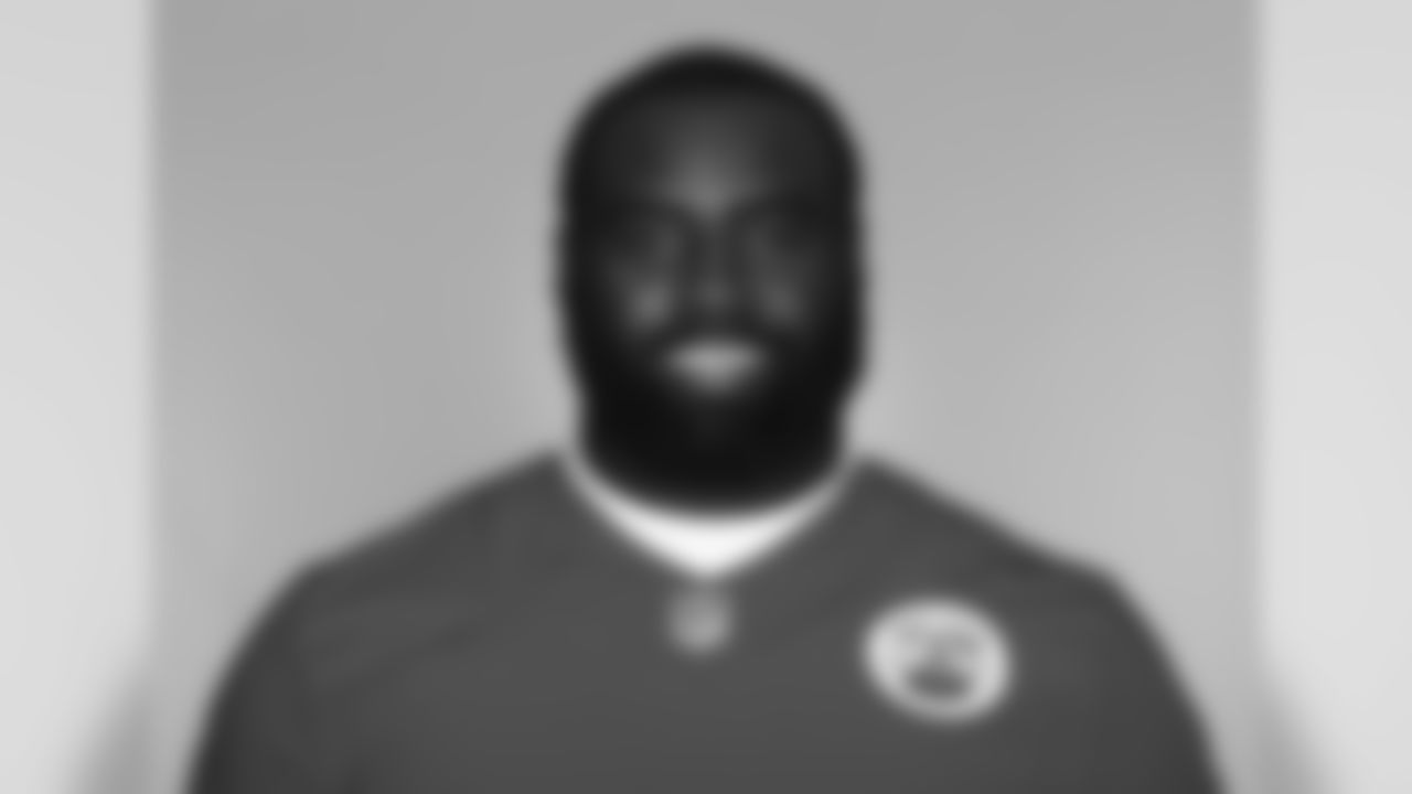 #96 - DL Bennie Logan