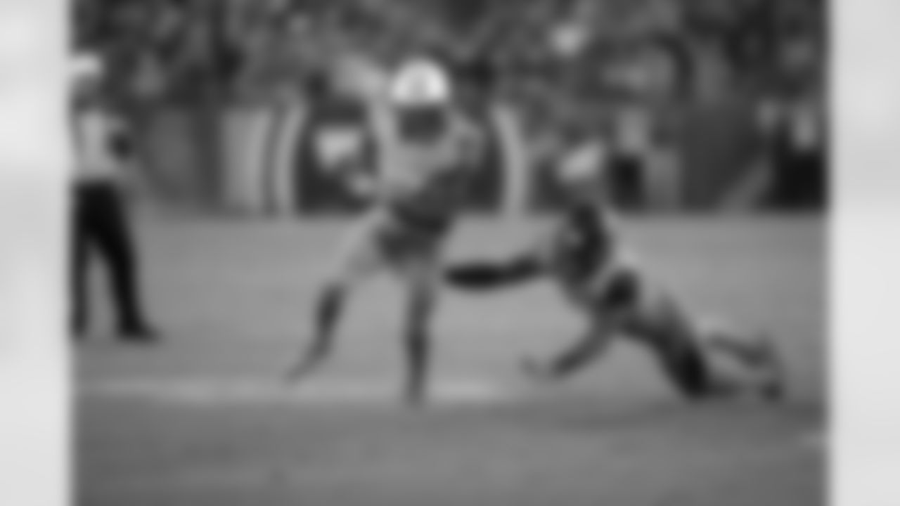 Tennessee Titans vs. Jacksonville Jaguars - Sunday, Dec. 31, 2017 - Nissan Stadium
