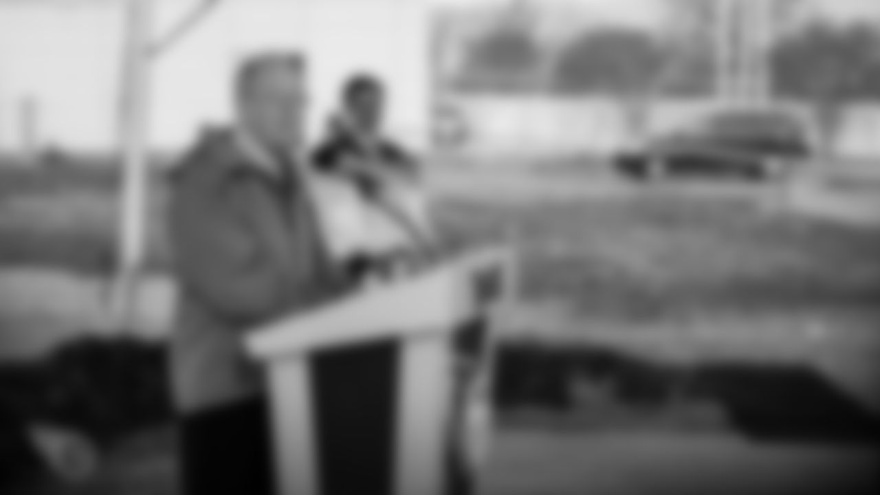 NASHVILLE, TN - DECEMBER 13, 2019 - Senator Lamar Alexander at the Groundbreaking Ceremony at Saint Thomas Sports Park in Nashville, TN. Photo By Donald Page/Tennessee Titans