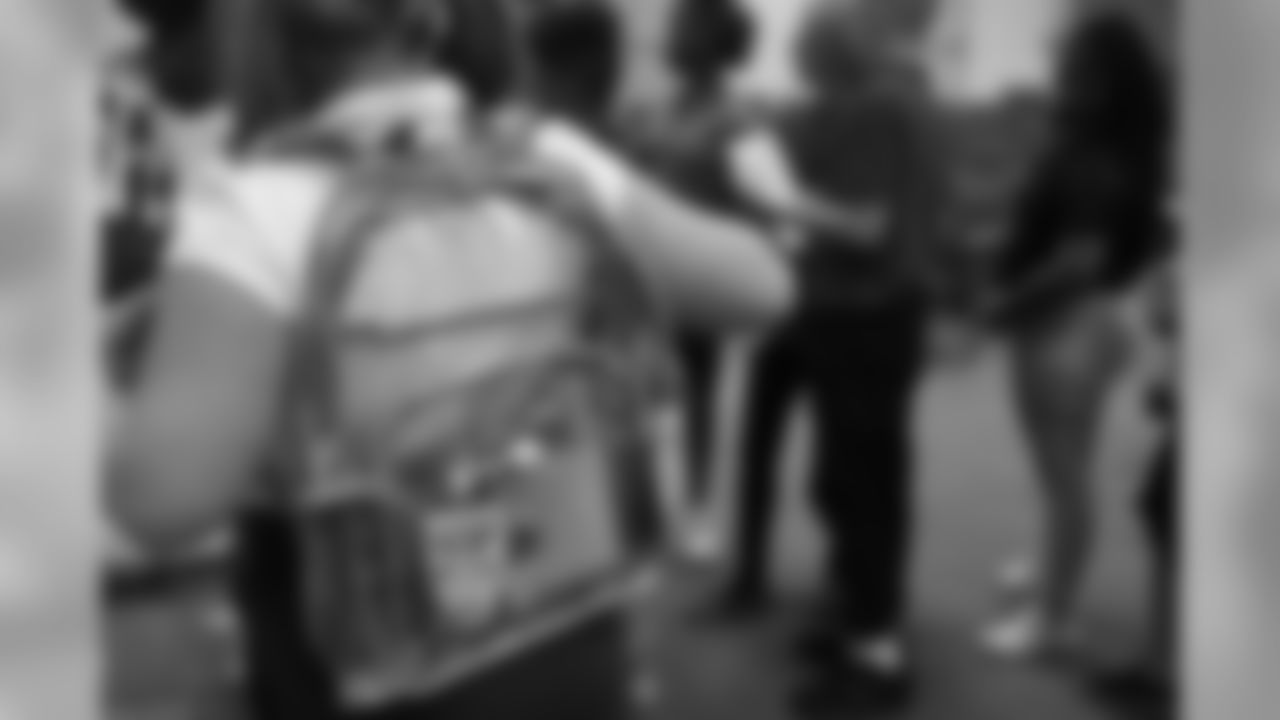 jackson-adoree-community-backpack-2018-giveaway46590