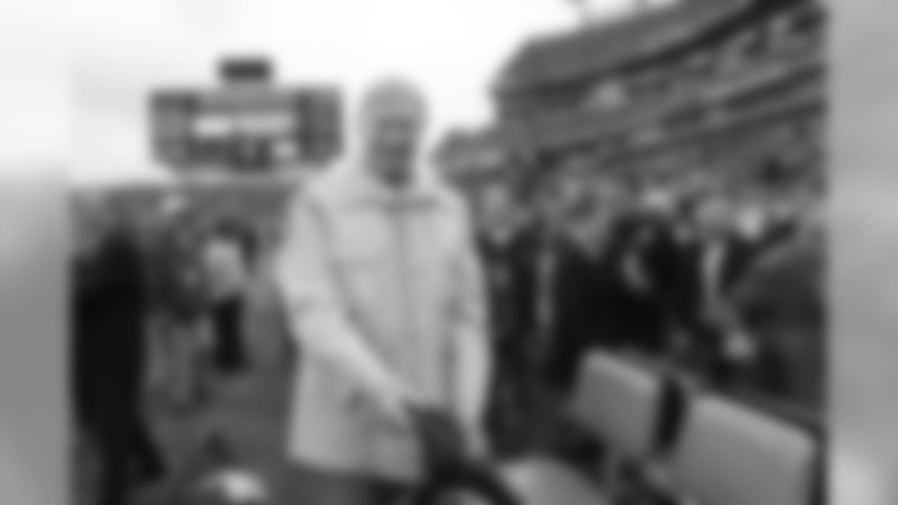 Tennessee Titans owner Bud Adams is shown on the field before the start of an NFL football game between the St. Louis Rams and the Tennessee Titans on Sunday, Dec. 13, 2009 in Nashville, Tenn. (AP Photo/Wade Payne)