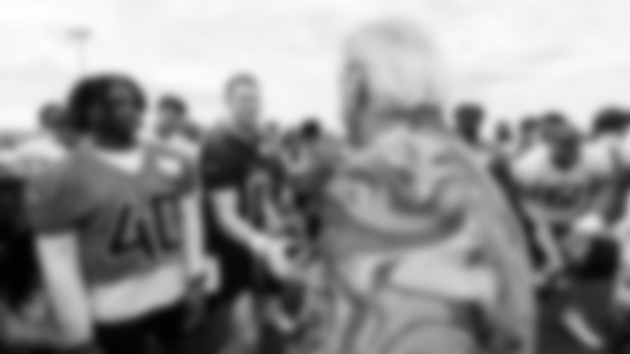 Ric Flair talks to the team after training camp at Ascension Saint Thomas Sports Park on July 28, 2022 in Nashville, TN. Photo By Donald Page/Tennessee Titans