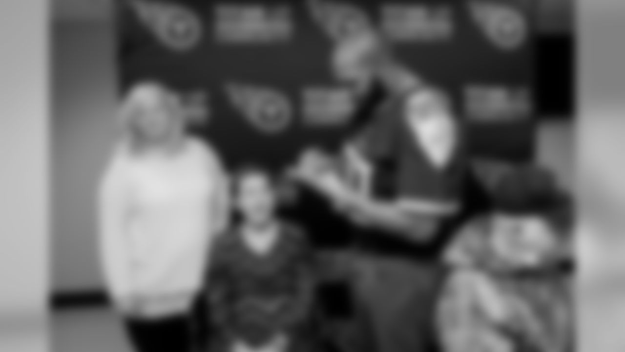 casey2018community63701seqn}