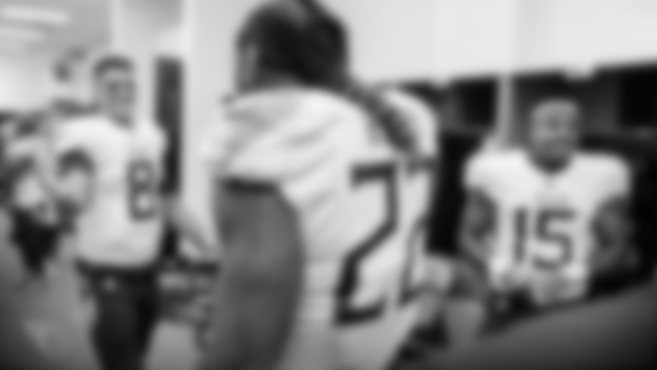 CLEVELAND, OH - SEPTEMBER 08, 2019 - Quarterback Marcus Mariota #8 of the Tennessee Titans and Running back Derrick Henry #22 of the Tennessee Titans in the locker room after the Tennessee Titans game against the Cleveland Browns at FirstEnergy Stadium in Cleveland, OH. Photo By Donald Page/Tennessee Titans