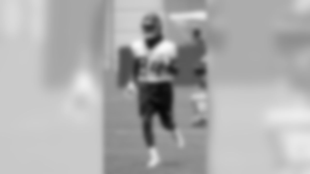 Tennessee Titans wide receiver Corey Davis runs a drill during NFL football minicamp Tuesday, June 12, 2018, in Nashville, Tenn. (AP Photo/Mark Humphrey)