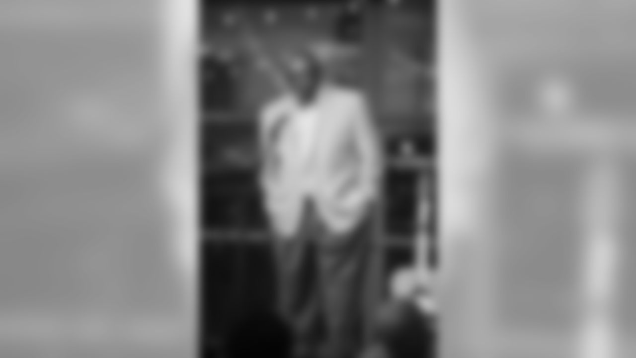 taste-of-the-titans-06121974971