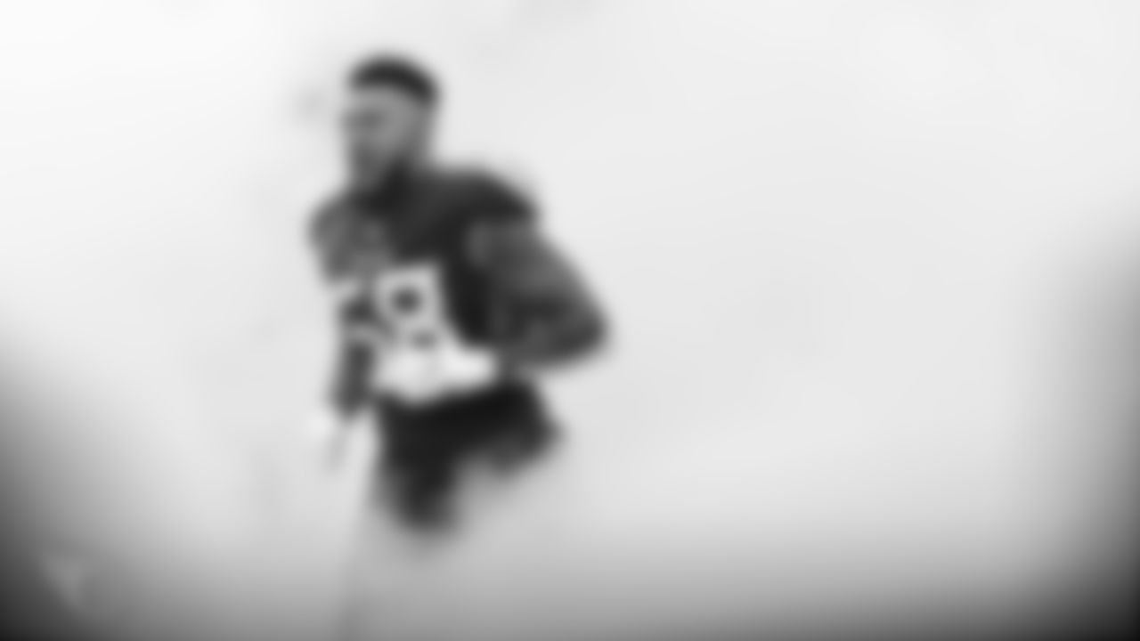NASHVILLE, TN - DECEMBER 22, 2019 - Outside linebacker Harold Landry III #58 of the Tennessee Titans runs on the field before the game between the Tennessee Titans and the New Orleans Saints at Nissan Stadium in Nashville, TN. Photo By Tyler Kaufman/Tennessee Titans