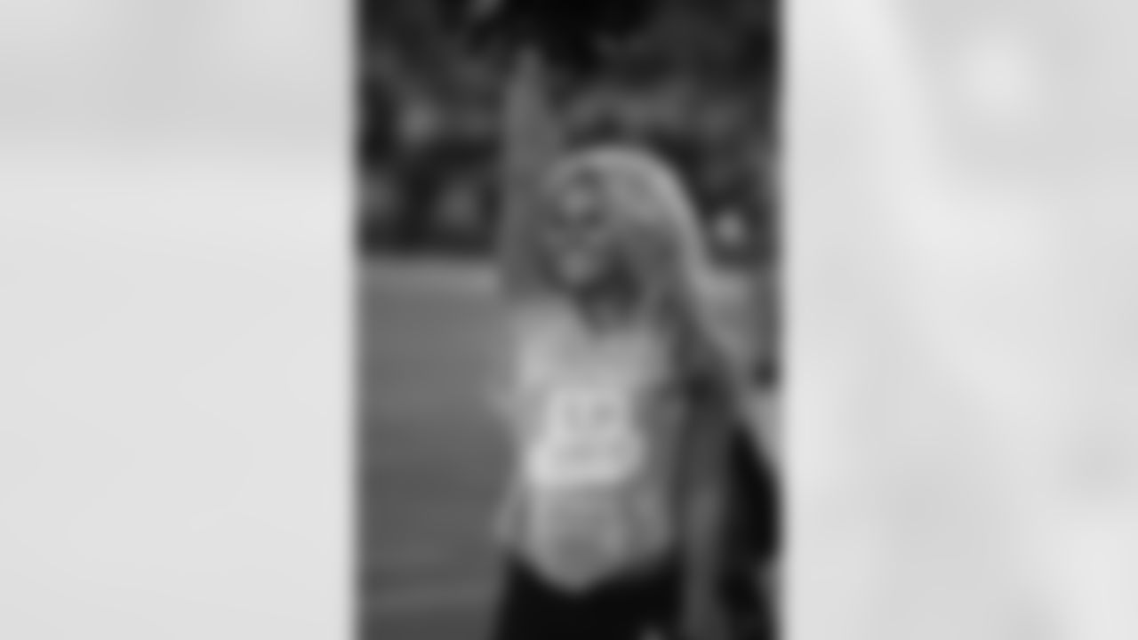 10/27/08-Cheerleader Gallery