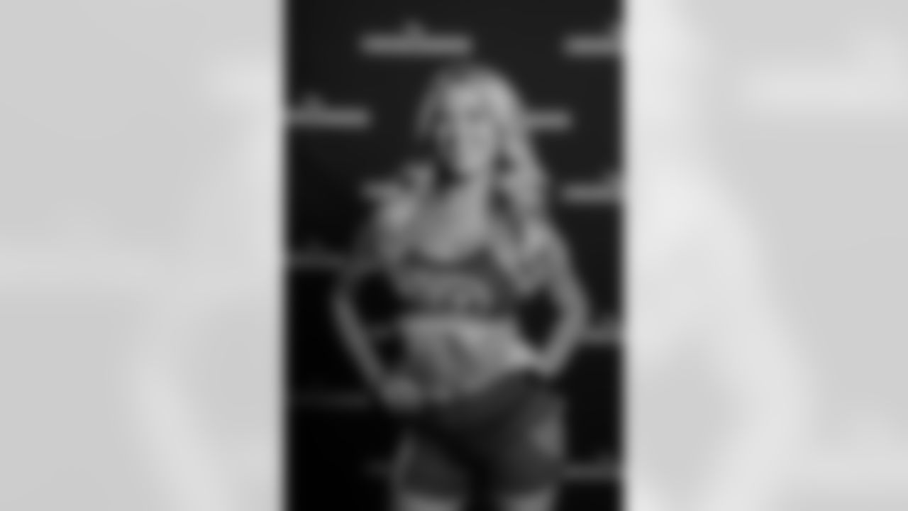 Sierra Peterson cheerleading tryout headshot on March 27, 2023 in Nashville, TN. Photo By Kaitlyn Hungerford/Tennessee Titans