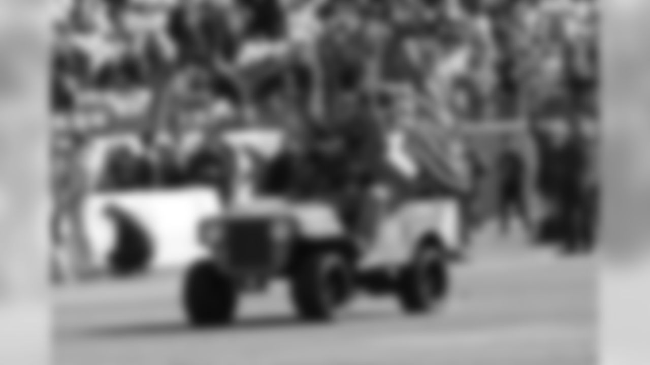 military2018titans60573