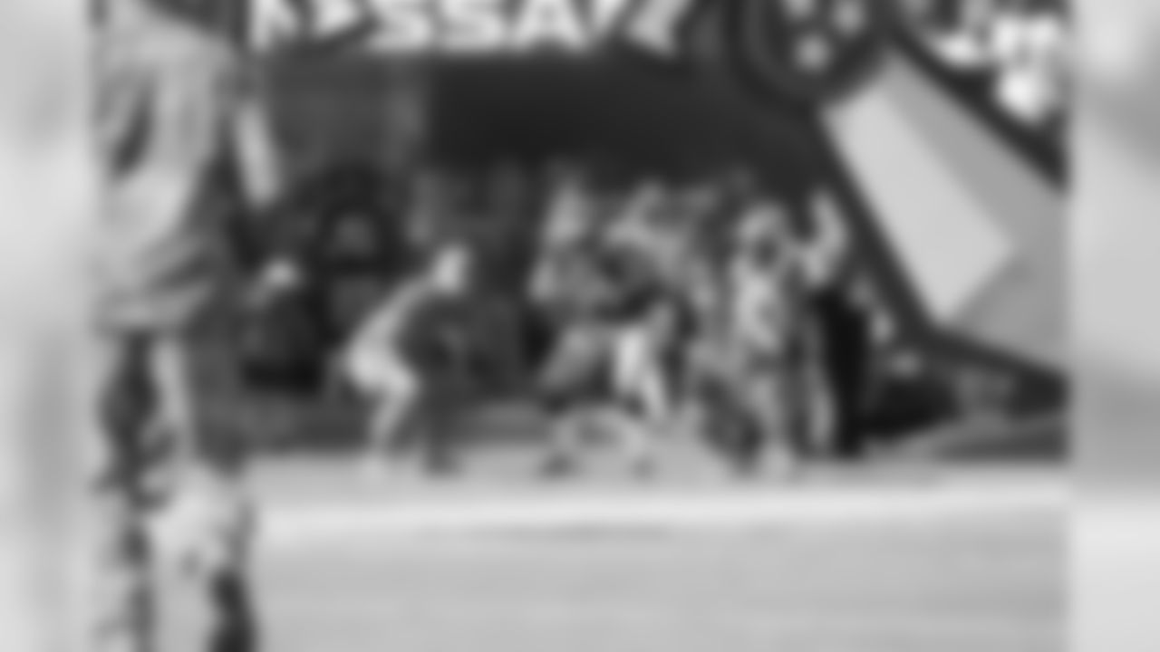military2018titans60553