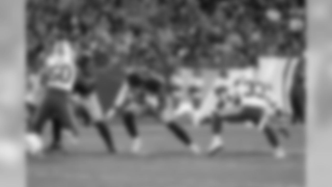 titans2018jets-action563544