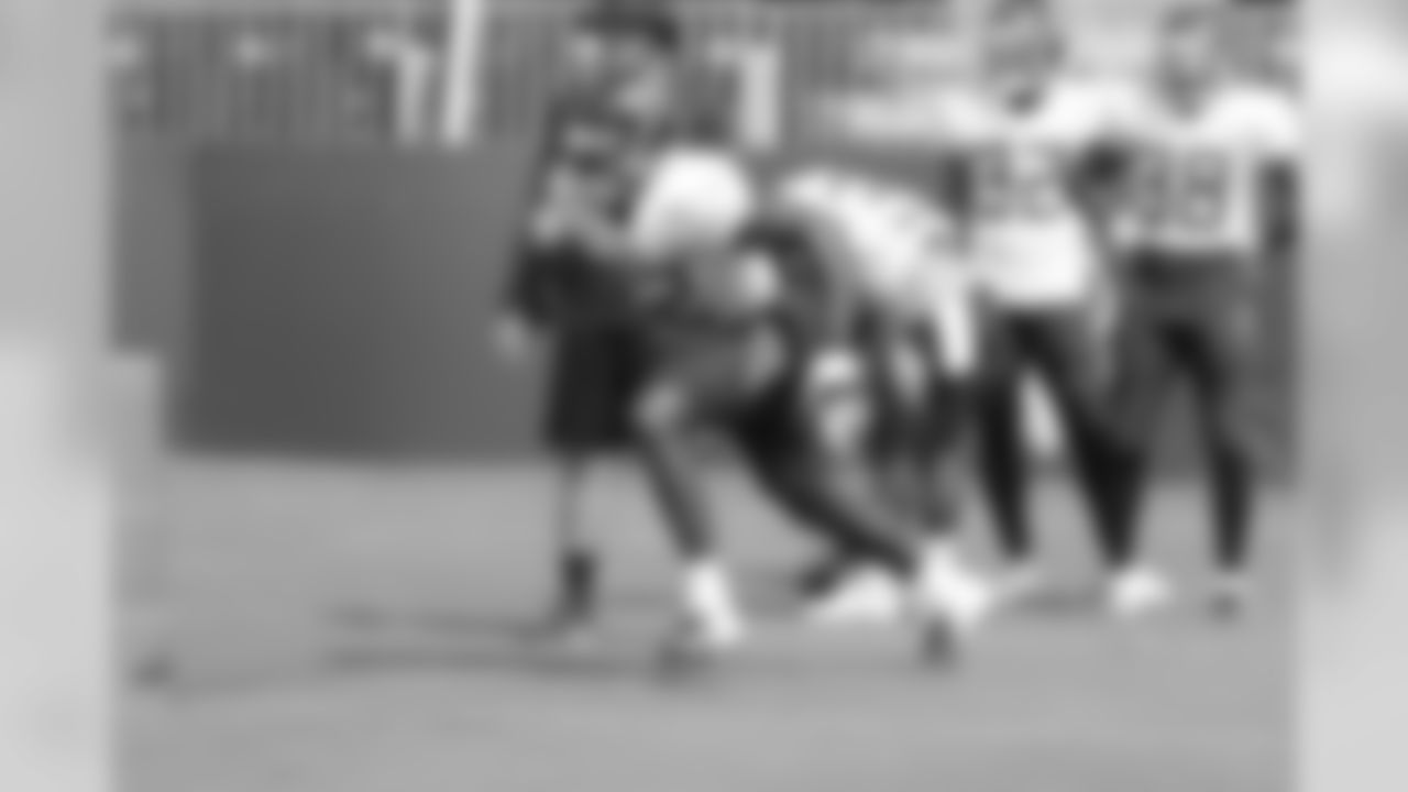 titans-bucs-practice-180815b43815