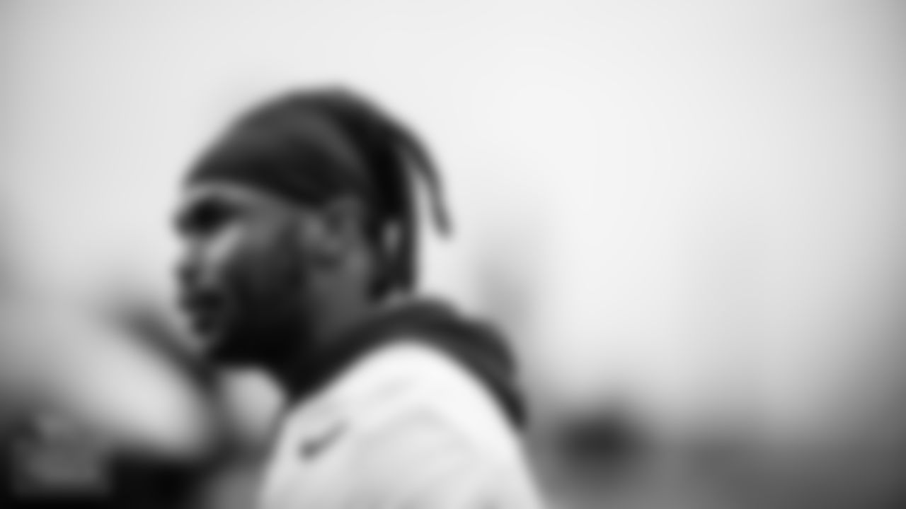 NASHVILLE, TN - JANUARY 06, 2022 - Wide receiver Julio Jones #2 of the Tennessee Titans during practice at Saint Thomas Sports Park in Nashville, TN. Photo By Donald Page/Tennessee Titans
