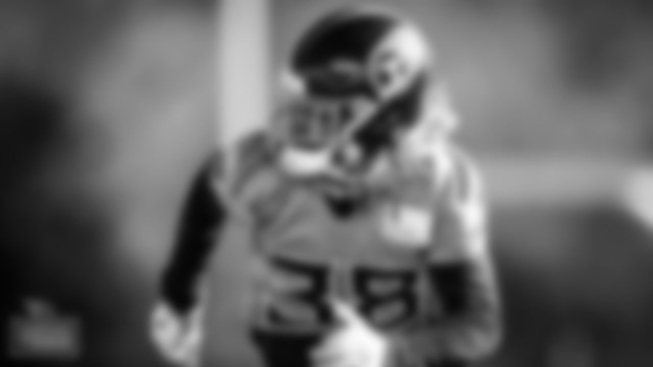 Cornerback Buster Skrine #38 of the Tennessee Titans during practice at Saint Thomas Sports Park on December 08, 2021 in Nashville, TN. Photo By Donald Page/Tennessee Titans