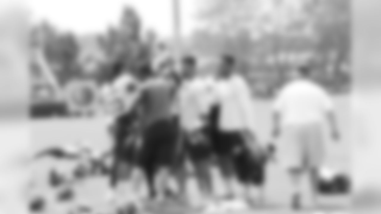 titans-bucs-practice-180815c43903