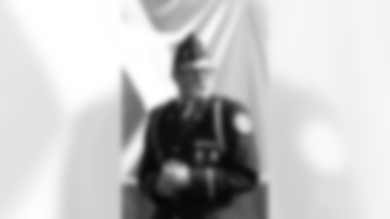 military2018titans60661