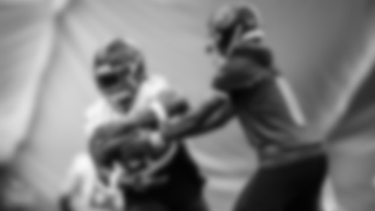 Running back Derrick Henry #22 of the Tennessee Titans and Quarterback Joshua Dobbs #11 of the Tennessee Titans during practice in the bubble at Saint Thomas Sports Park on January 03, 2023 in Nashville, TN. Photo By Donald Page/Tennessee Titans
