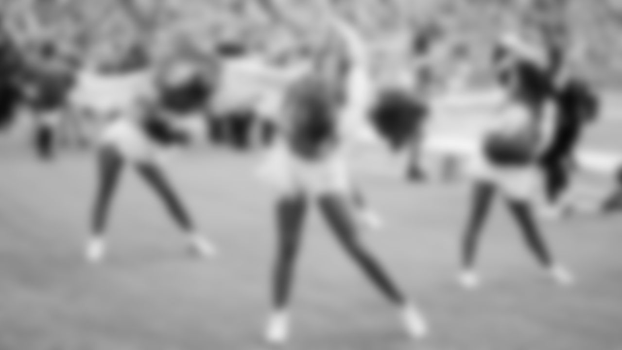 Titans Cheerleaders | Week 8 vs. Falcons