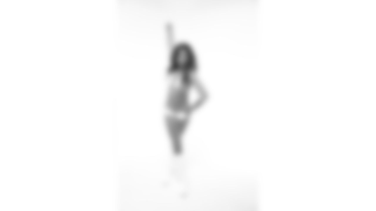 Tennessee Titans Cheerleader uniform shoot on June 18, 2018. Photos by Donn Jones Photography