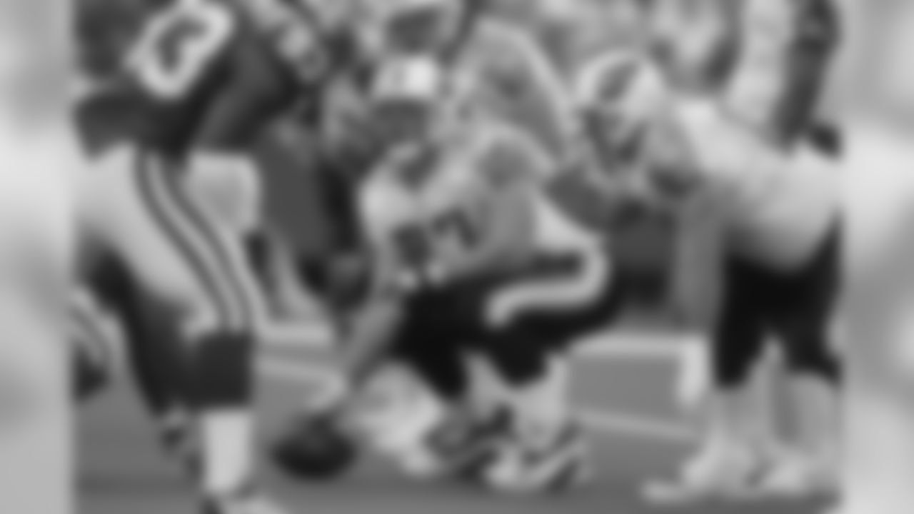 The Titans drafted OL Justin Hartwig in the sixth round (187th overall) of the 2002 NFL Draft.