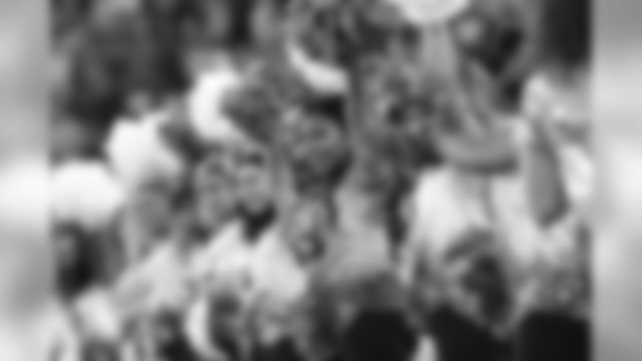 titans2018jets-cheer363408