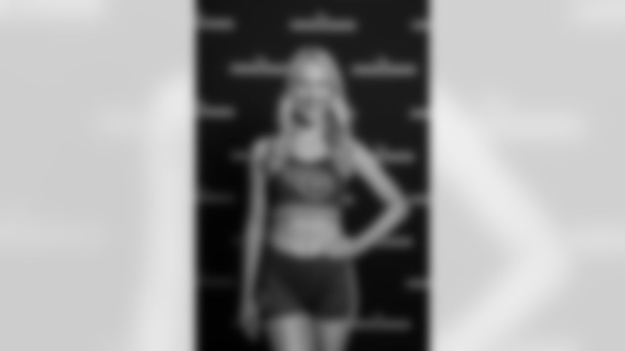 Emily Bryant cheerleading tryout headshot on March 27, 2023 in Nashville, TN. Photo By Kaitlyn Hungerford/Tennessee Titans