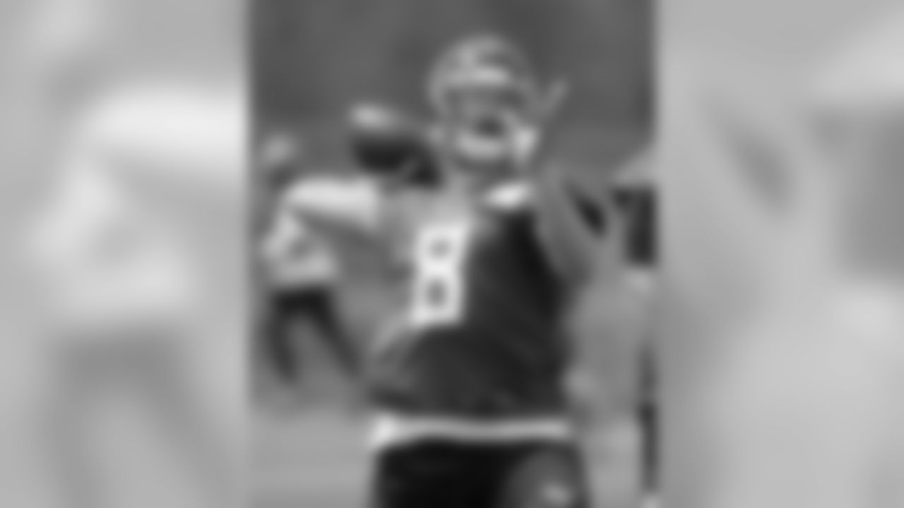 Tennessee Titans quarterback Marcus Mariota runs a drill during the team's voluntary practice at its NFL football training facility Thursday, April 26, 2018, in Nashville, Tenn. (AP Photo/Mark Humphrey)