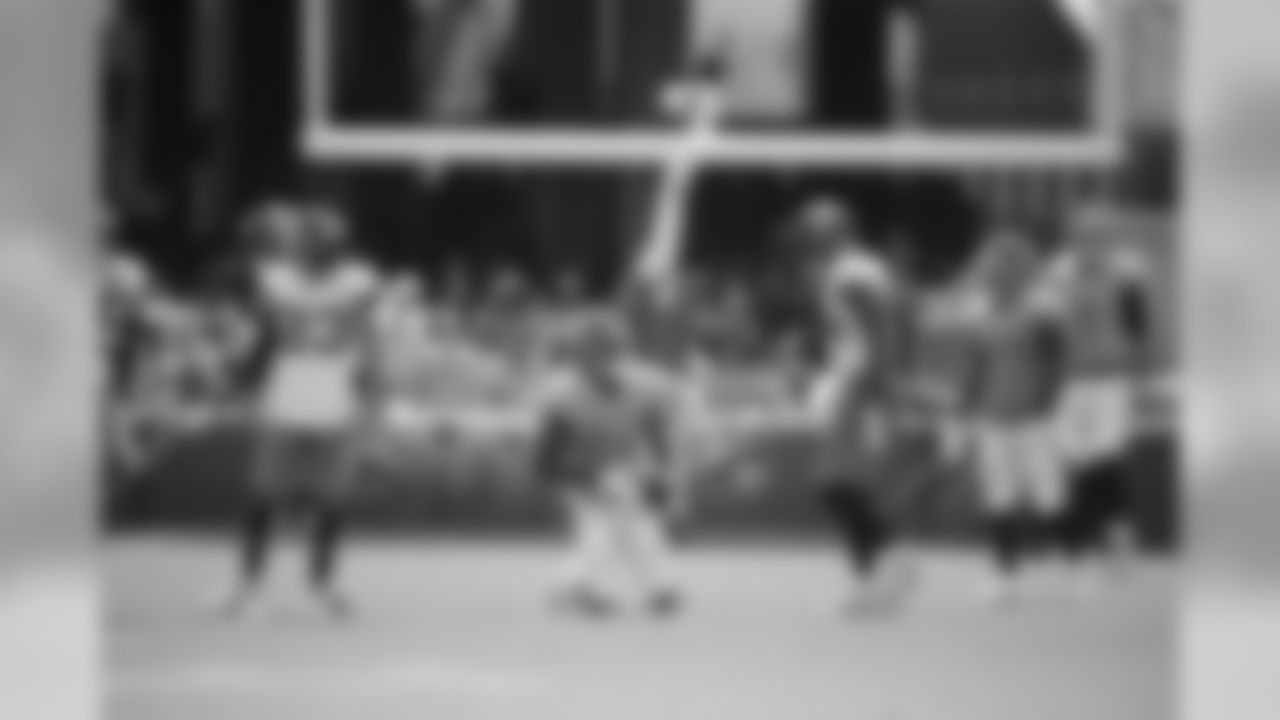 titans-jaguars-action250201