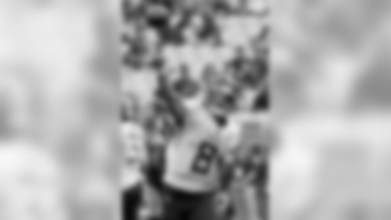Tennessee Titans quarterback Marcus Mariota (8) passes in warm up before an NFL football game against the Pittsburgh Steelers, Saturday, Aug. 25, 2018, in Pittsburgh. (AP Photo/Don Wright)