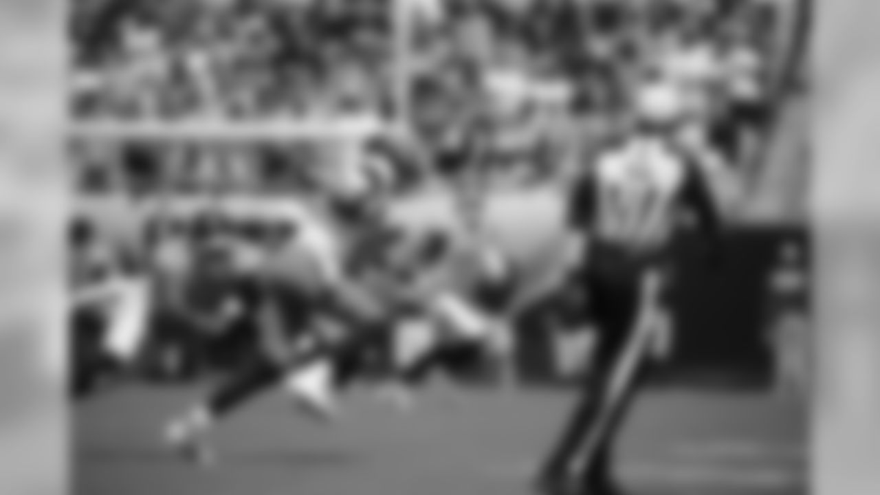 titans-jaguars-action150102