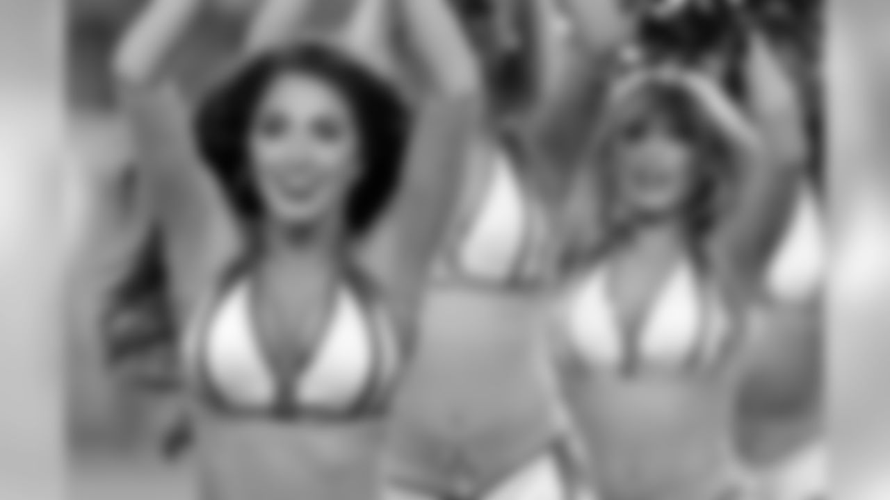 Tennessee Titans cheerleaders perform in the first half of a preseason NFL football game between the Titans and the Tampa Bay Buccaneers Sunday, Aug. 19, 2018, in Nashville, Tenn. (AP Photo/Mark Zaleski)
