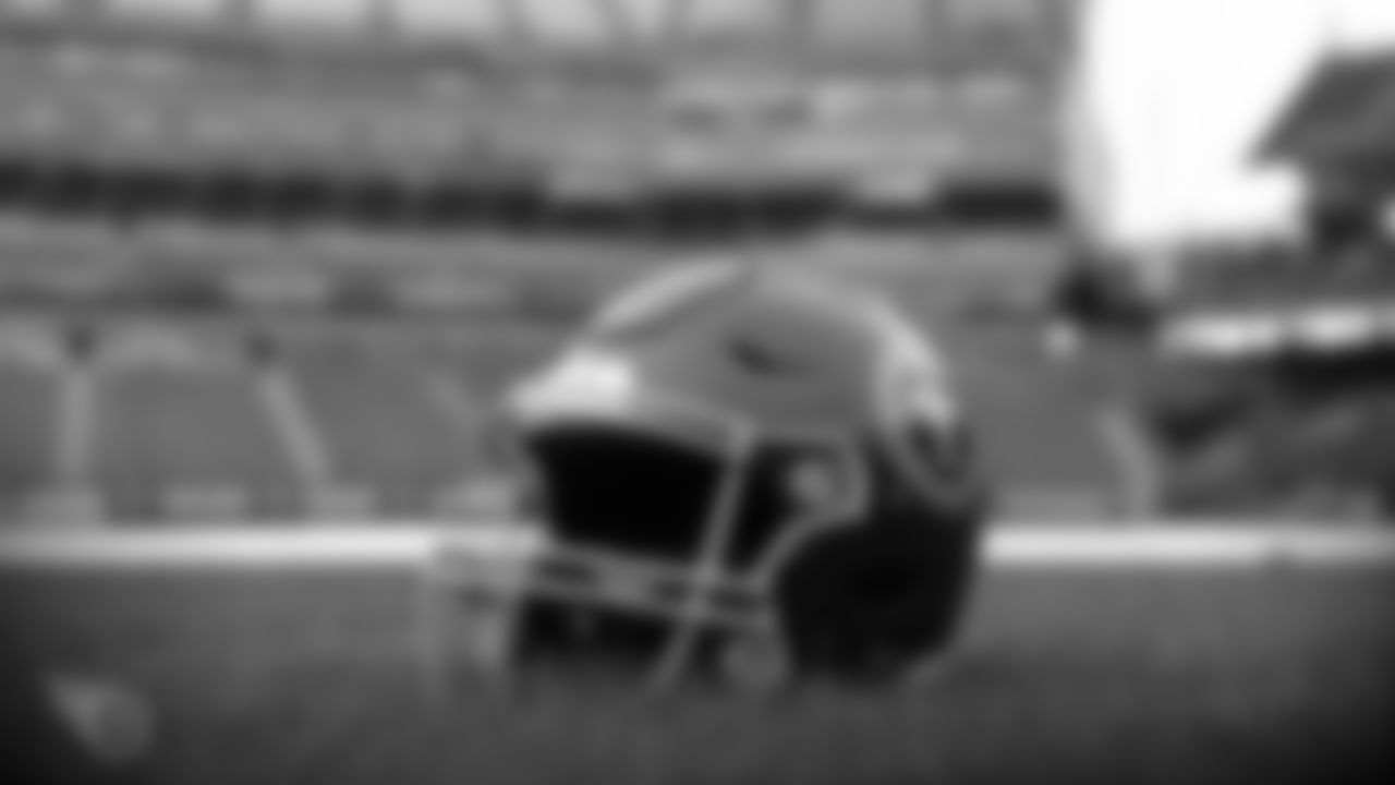 OAKLAND, CA - DECEMBER 08, 2019 - The game between the Tennessee Titans and the Oakland Raiders at Oakland-Alameda County Coliseum in Oakland,CA. Photo By Donald Page/Tennessee Titans