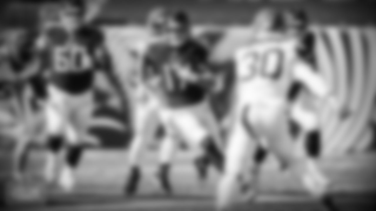 The Tennessee Titans versus the Cincinnati Bengals at Paul Brown Stadium on NOVEMBER 01, 2020 in Nashville, TN. Photo By Donald Page/Tennessee Titans
