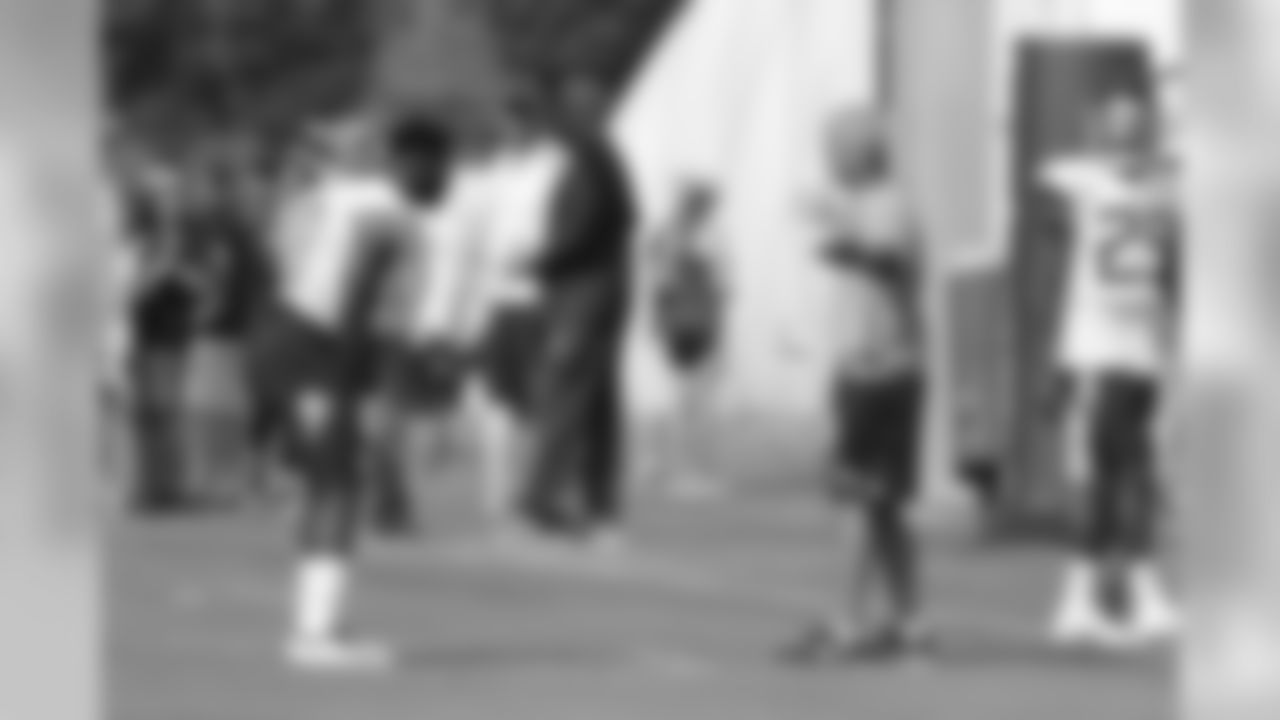 titans-bucs-practice-180815b43786
