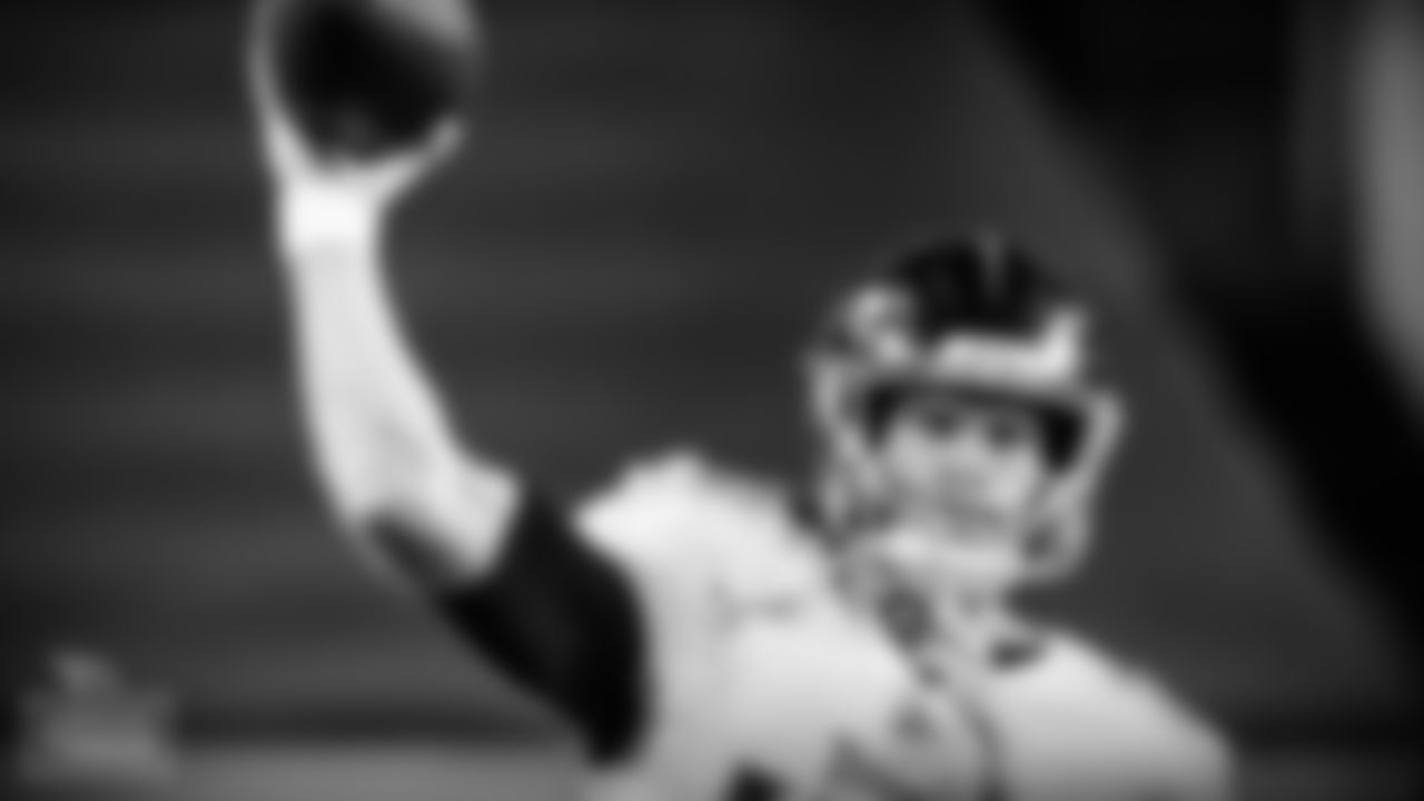 DENVER, CO - SEPTEMBER 14, 2020 - Quarterback Ryan Tannehill #17 of the Tennessee Titans during the Monday Night Football game between the Tennessee Titans and the Denver Broncos at Empower Field at Mile High. Photo By Donald Page/Tennessee Titans