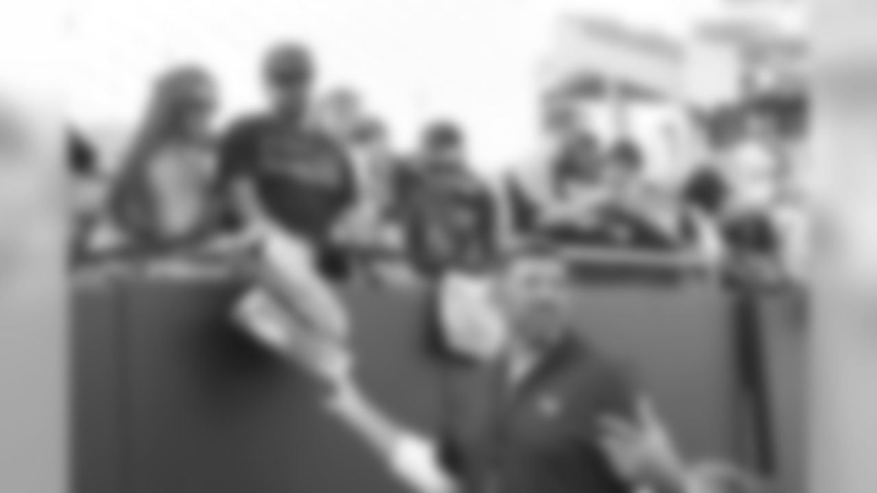 autographs2018-nissan41718