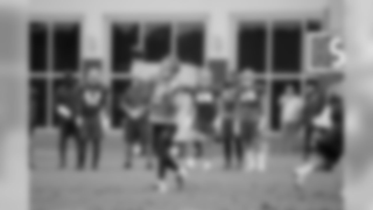 training-camp-buccaneers-180816b44210