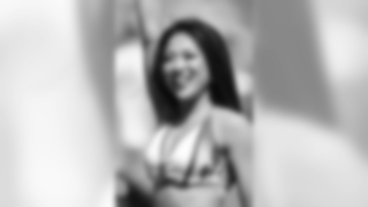 cheer2018eaglesB51527
